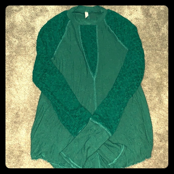 Emerald Green Lace Blouse - Picture 1 of 1